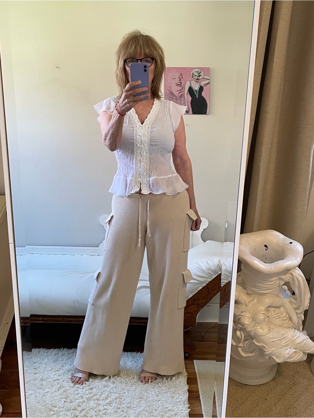 SUNNY LEIGH WHITE CAP SLEEVE CRINKLE BLOUSE WHITE LACE TRIM BUTTON FRONT FLOUNCE